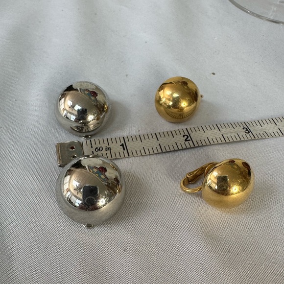 Two pair vintage silvertone and goldtone button earrings - Picture 2 of 5